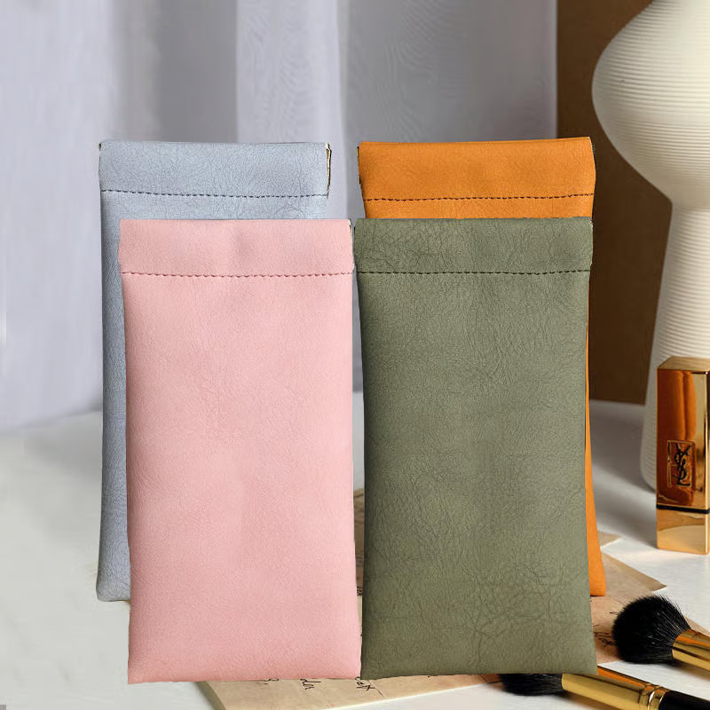 Custodia organizer in pelle con chiusura a scatto